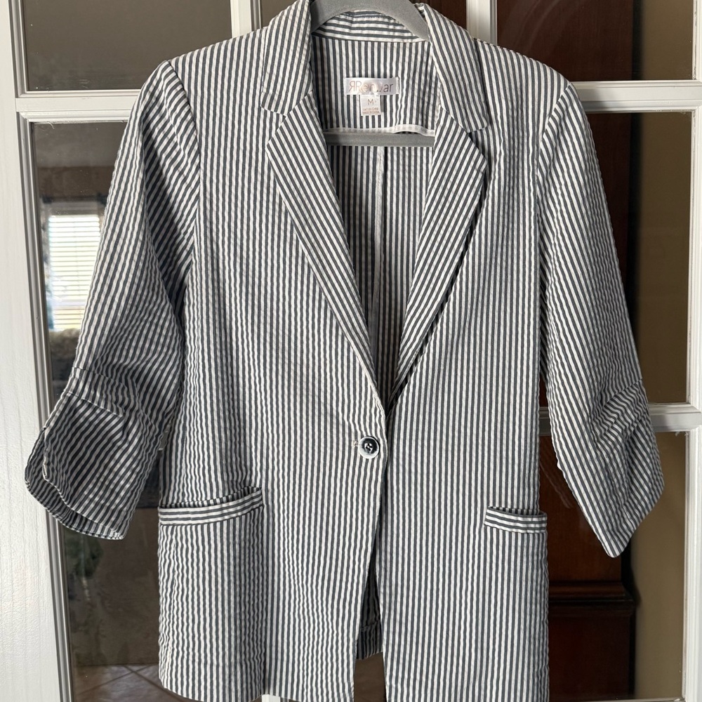 Renuar Seersucker Gray and White Striped Blazer